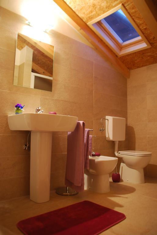 Holiday House Sweet Home Umago Esterno foto
